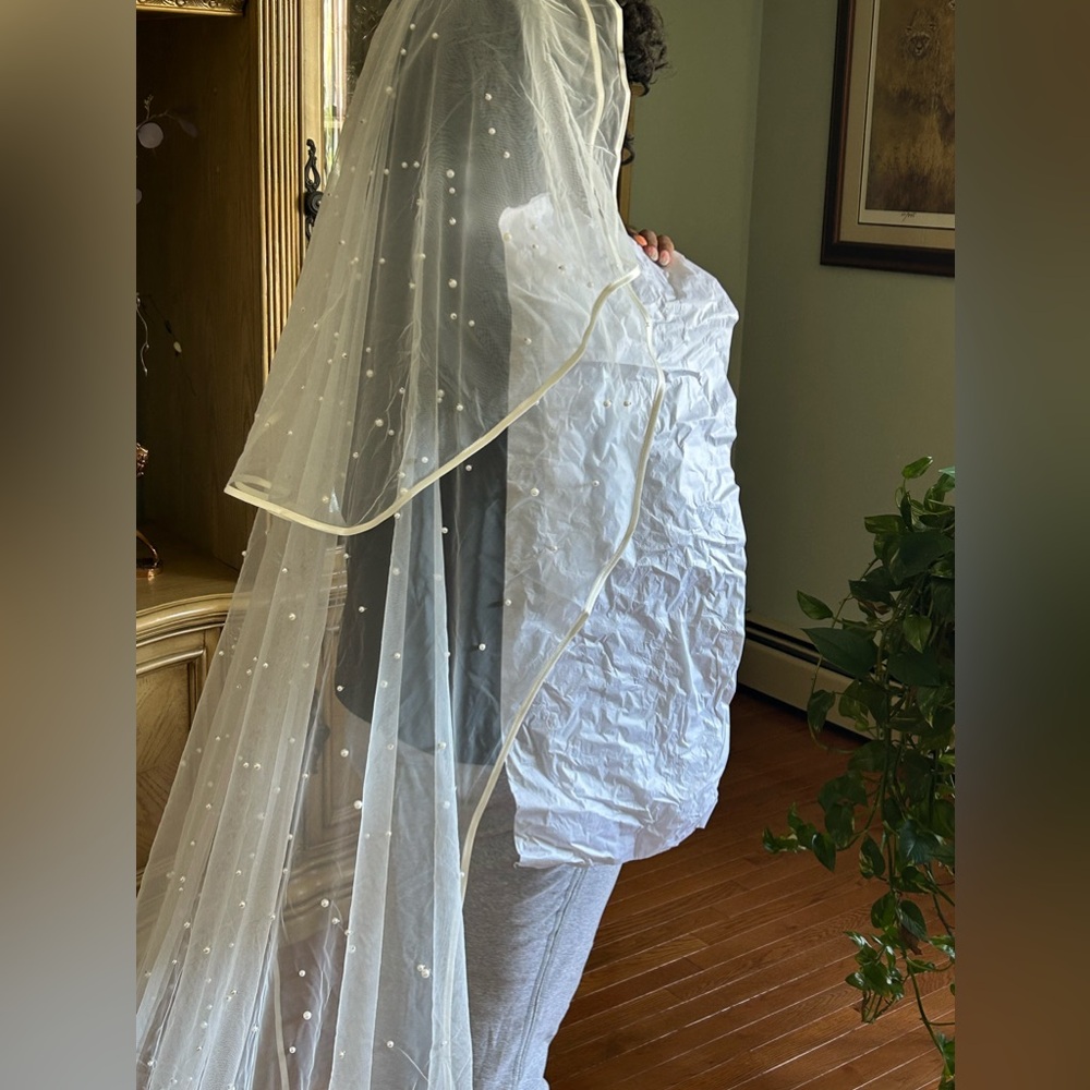 400cm Ivory Pearl Veil with Blusher - Picture 2 of 6